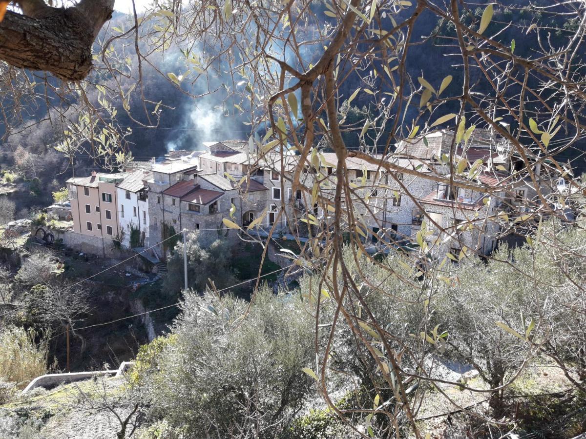 La Garbatella Apartment Erli Bagian luar foto